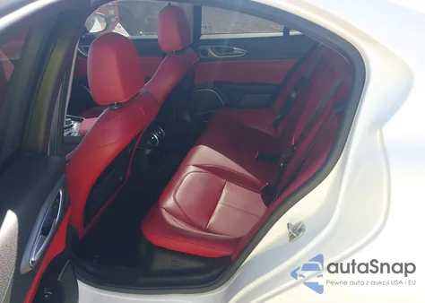 2018 Alfa Romeo Giulia Awd z USA, uszkodzony, nr VIN ZARFAEDN2J7592610